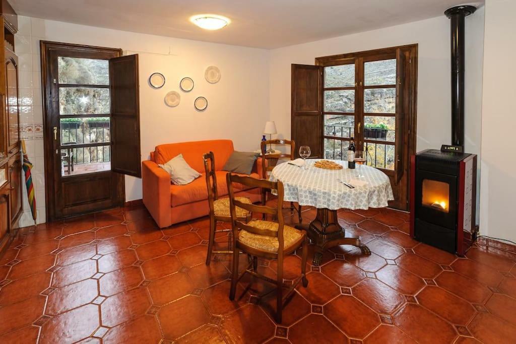 Apartamento Portal Del Agua Albarracín Екстериор снимка